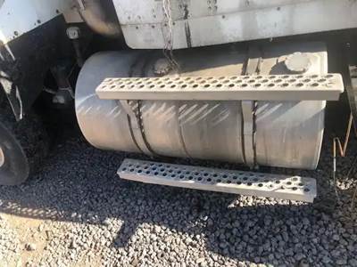 Kenworth T800 Right Fuel Tank