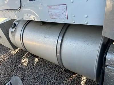 Kenworth T800 Right Fuel Tank