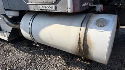 Kenworth T800 Left Fuel Tank
