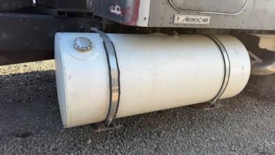 Kenworth T800 Right Fuel Tank