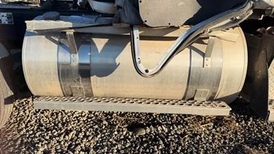 Kenworth T880 Right Fuel Tank