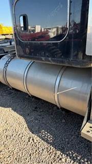 Kenworth T880 Right Fuel Tank