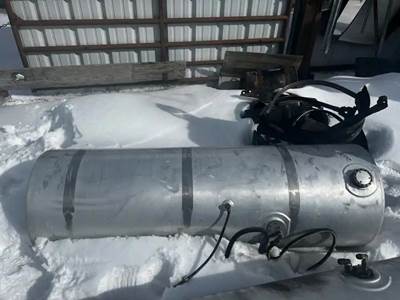 Kenworth W900 Right Fuel Tank