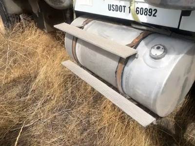Kenworth W900 Right Fuel Tank