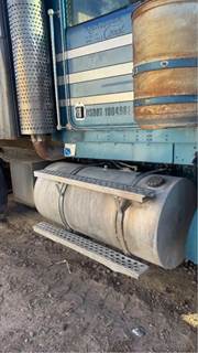 Kenworth W900 Right Fuel Tank