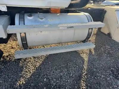 Mack CHN613 Left Fuel Tank