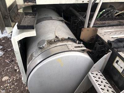 Mack Pinnacle CXU613 Left Fuel Tank for a 2014 Mack CXU613