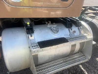 Peterbilt 367 Left Fuel Tank