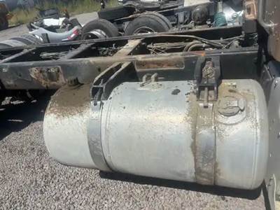 Peterbilt 367 Right Fuel Tank