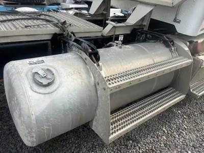 Peterbilt 367 Right Fuel Tank