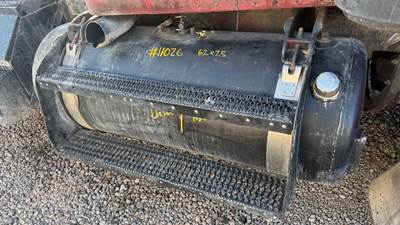 Peterbilt 378 Right Fuel Tank