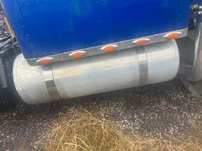 Peterbilt 379 Right Fuel Tank