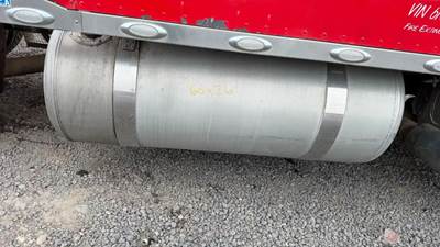 Peterbilt 379 Right Fuel Tank