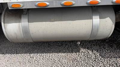 Peterbilt 379 Right Fuel Tank