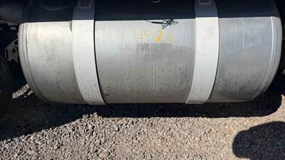 Peterbilt 379 Right Fuel Tank