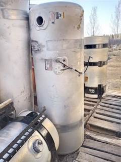 Peterbilt 387 Left Fuel Tank