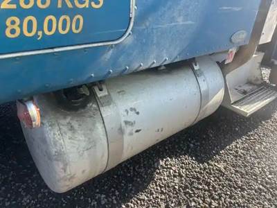 Peterbilt 388 Right Fuel Tank