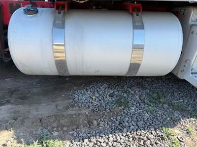 Peterbilt 388 Right Fuel Tank