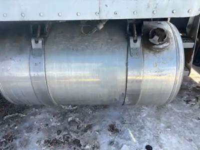 Peterbilt 389 Left Fuel Tank