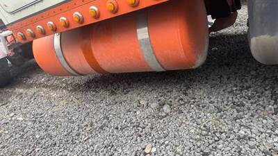 Peterbilt 389 Right Fuel Tank
