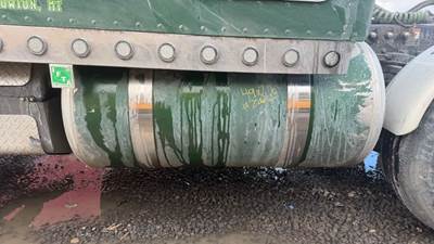 Peterbilt 389 Left Fuel Tank