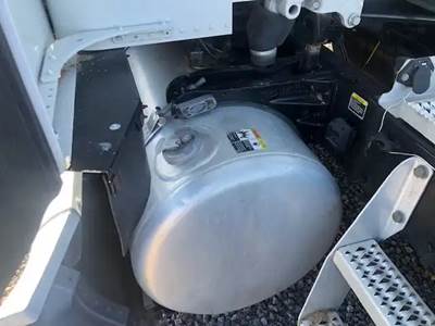 Peterbilt 579 Left Fuel Tank