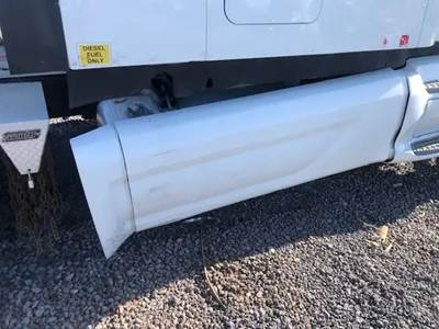 Peterbilt 579 Right Fuel Tank