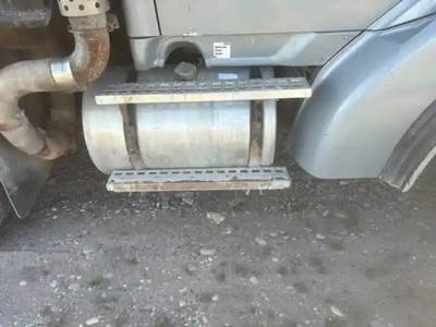 Sterling L9500 Right Fuel Tank