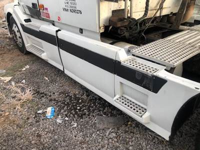 Volvo VNL Left Fuel Tank