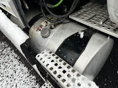 Volvo VNL Left Fuel Tank