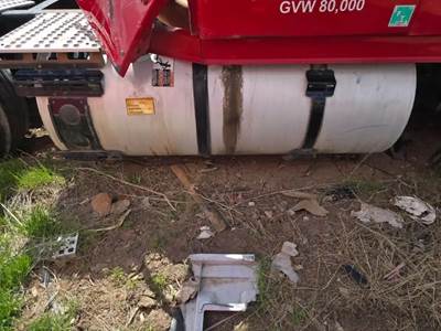 Volvo VNL Right Fuel Tank