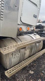 Western Star 4900SA Left Fuel Tank for a 2014 Western Star 4900 SA