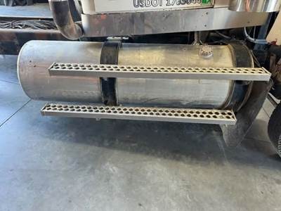 Western Star 6900 Right Fuel Tank