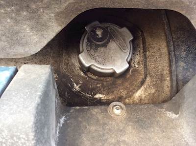 Freightliner Cascadia 125 Left Fuel Tank