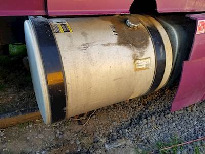 Volvo VNL Right Fuel Tank