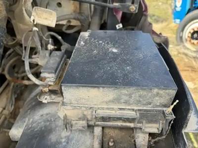 Ford AT9513 Aeromax 113 Fuse Box