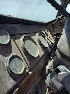 Freightliner FLC112 Gauge