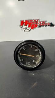 Freightliner FLD Gauge
