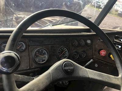 Freightliner FLD112 Gauge