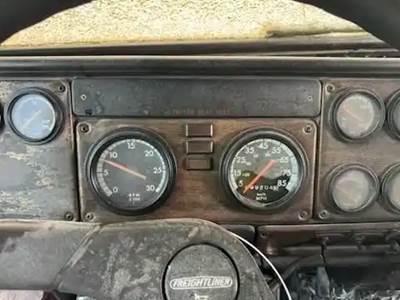 Freightliner FLD120 Gauge