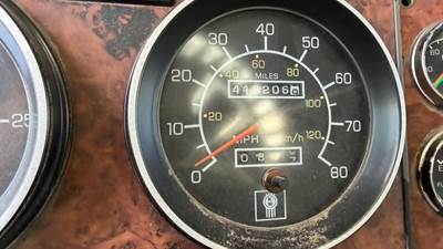 2003 Kenworth T800 Speedometer Gauge