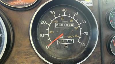 Kenworth W900 Gauge