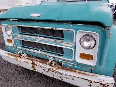 Chevrolet C70 Grille