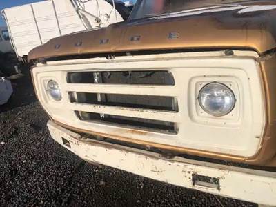 Dodge D600 Grille