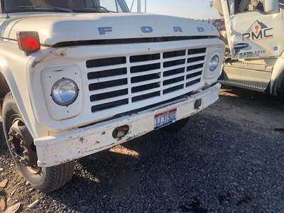 Ford F-750 Grille for a 1976 Ford F750