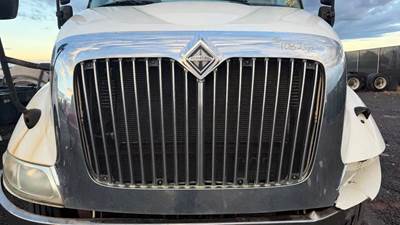 International 8600 Grille