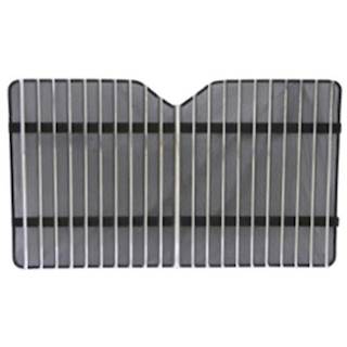 International 9200 / 9400 Grille for a 2000 International 9200/9400I