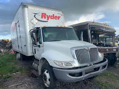 International DuraStar 4300 Grille