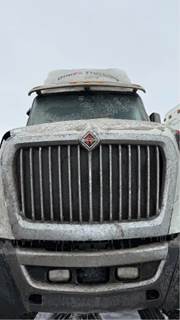 International LT625 Grille