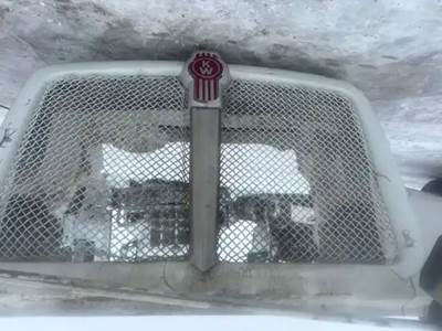 Kenworth T370 Grille